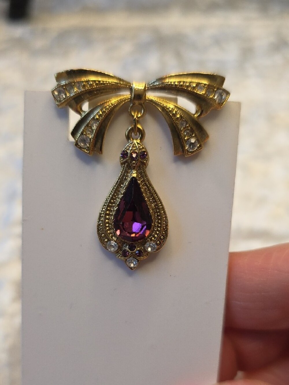 Vintage Regal Gold Bow Pendant Brooch with Purple Teardrop Gem - Picture 2 of 4